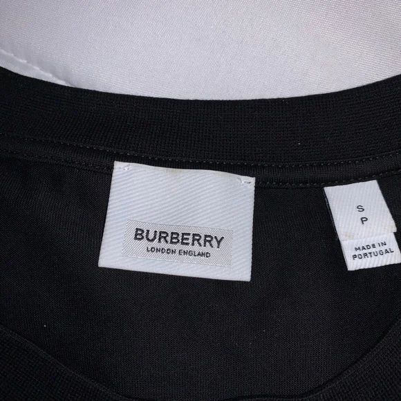 Burberry - Picture 5 of 9